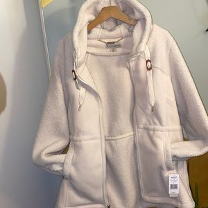 Like new KOOLABURRA BY UGG Sherpa midlength jacket. Does not have tags
